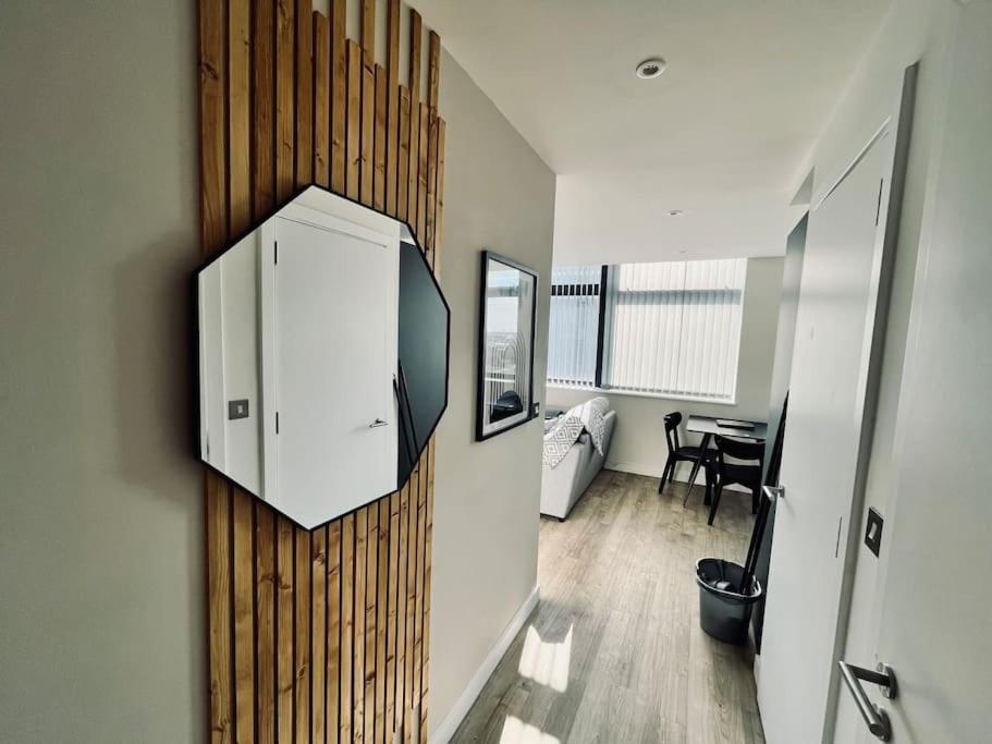 Stunning One Bedroom Apartment In Old Trafford Μάντσεστερ Εξωτερικό φωτογραφία