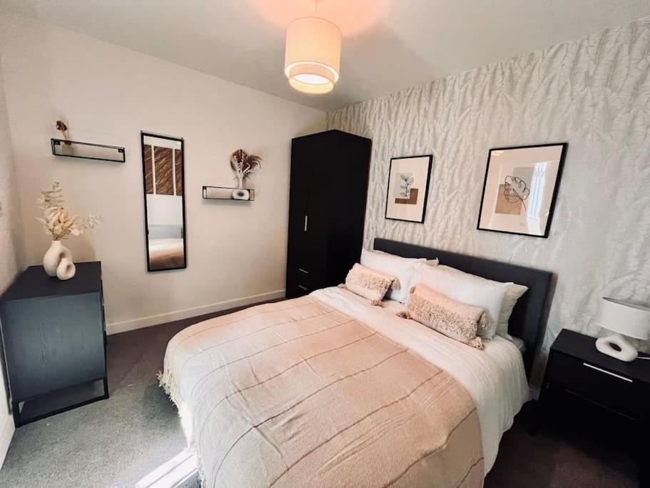 Stunning One Bedroom Apartment In Old Trafford Μάντσεστερ Εξωτερικό φωτογραφία