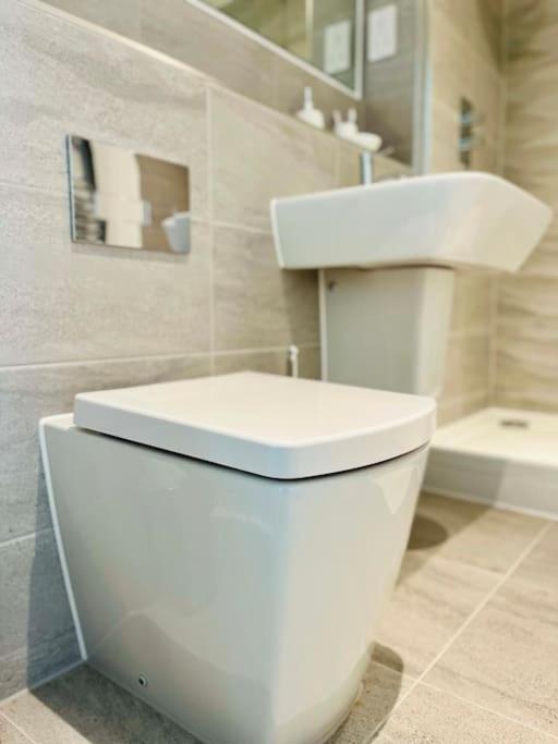 Stunning One Bedroom Apartment In Old Trafford Μάντσεστερ Εξωτερικό φωτογραφία